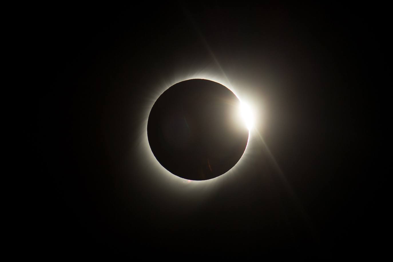 Fotos: En imágenes, el espectacular eclipse que oscureció Sudamérica