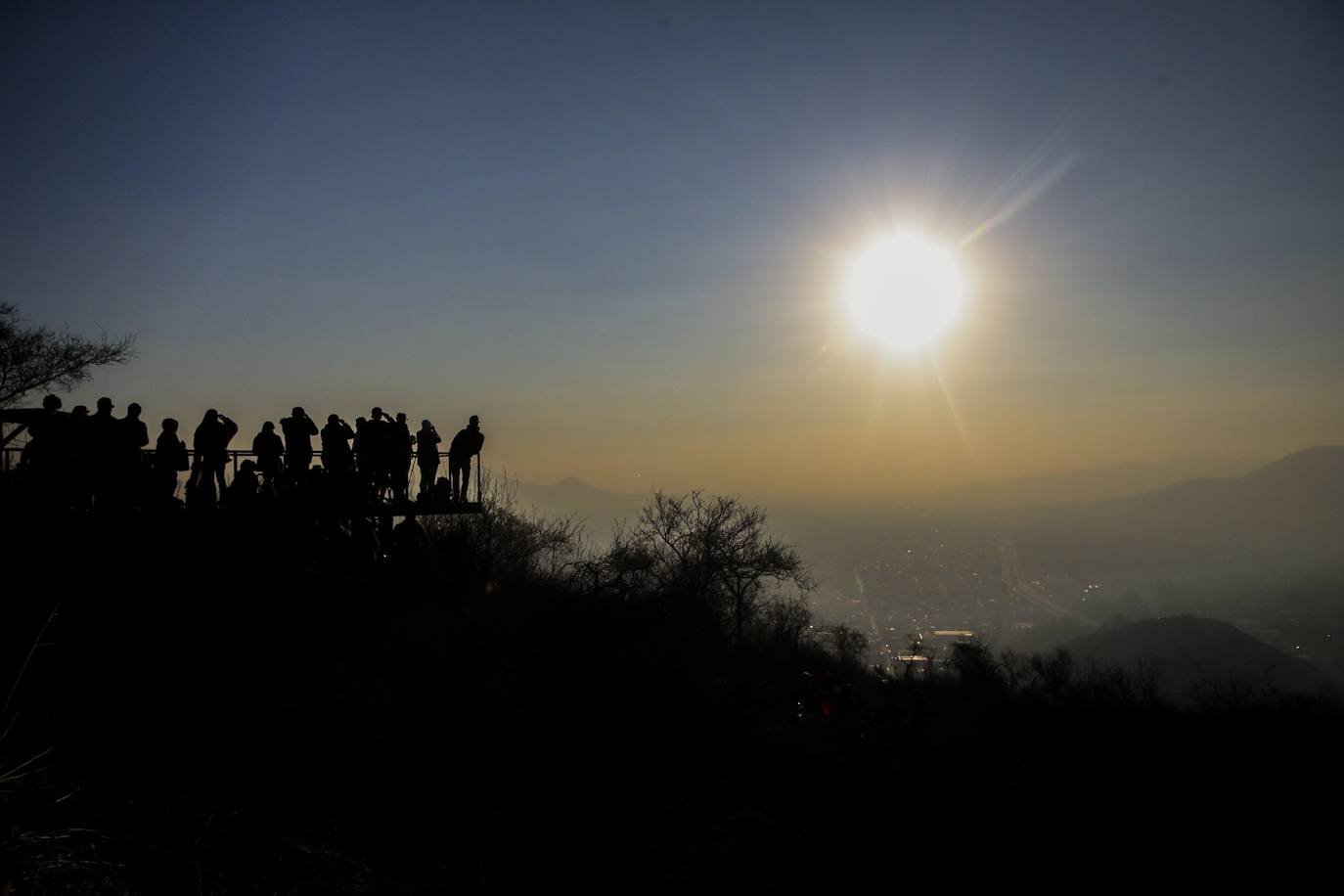 Fotos: En imágenes, el espectacular eclipse que oscureció Sudamérica