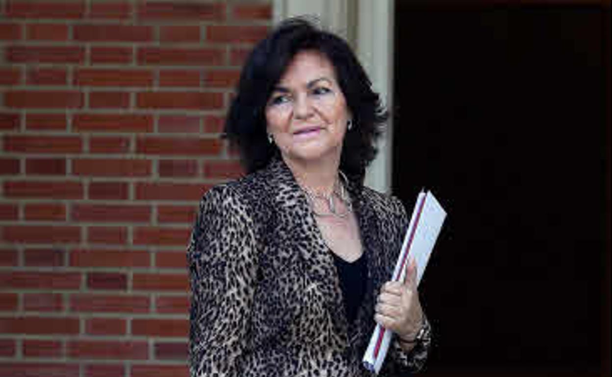 Carmen Calvo, vicepresidenta, ministra de Igualdad y Presidencia.