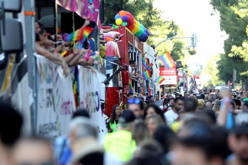 Fotos: Celebración superlativa y multicolor del Orgullo LGTBI en Madrid