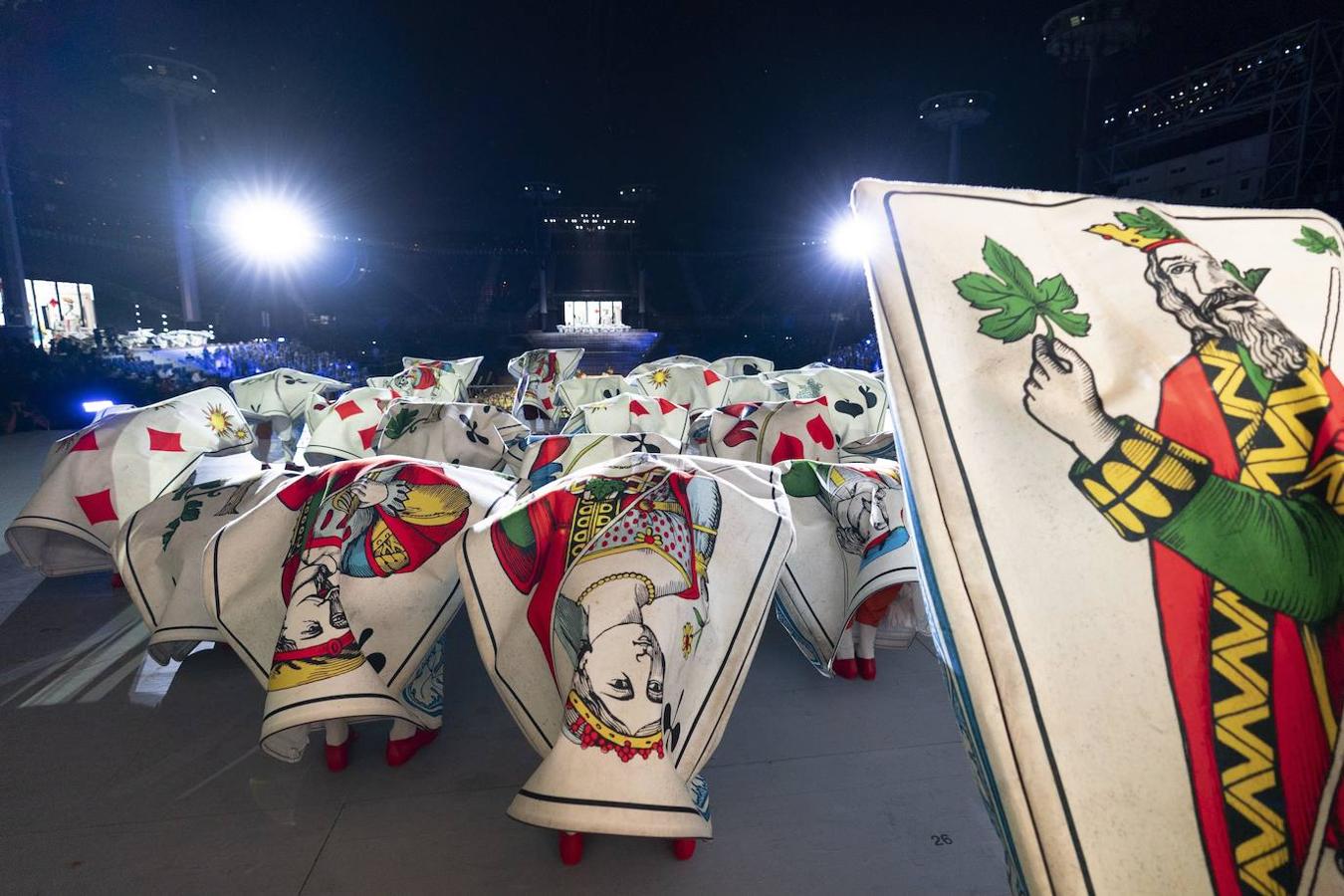 Los espectáculos durante el ensayo de la 'Fete des Vignerons'(festival de viticultores) ayer en un estadio con capacidad para 20 mil espectadores en Vevey, Suiza. El festival ha sido organizado en Vevey, aproximadamente cada 25 años, por la hermandad de viticultores desde 1979. El evento celebrará del 18 de julio al 11 de agosto.