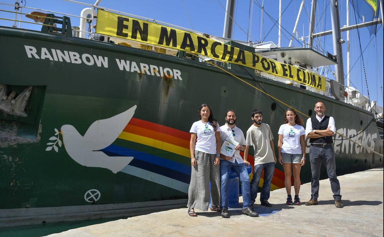 El velero Rainbow Warrior ya está en la capital. Luis Felipe Romero