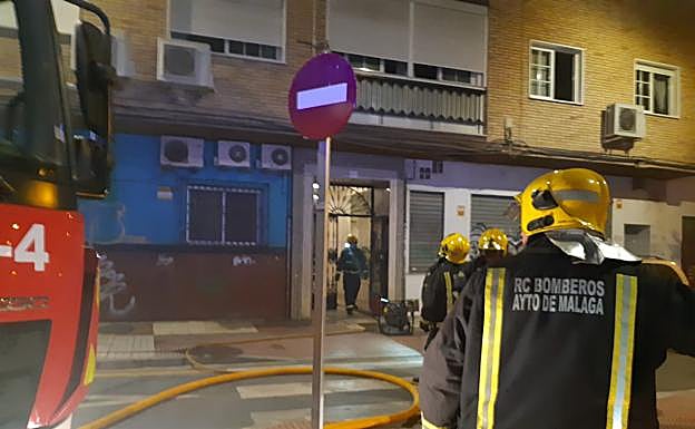 Una niña de dos años y su madre, atendidas por inhalación de humo en el ...