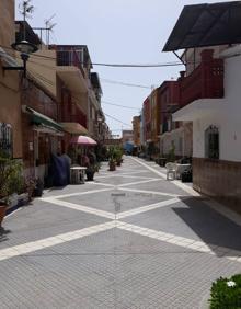 Imagen secundaria 2 - Un momento de la acción. Calle Ricardo de la Vega. Estas calles son peatonales.