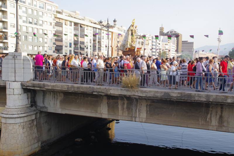 Traslado de la Virgen del Carmen desde su iglesia hasta el puerto de Málaga (domingo 21)