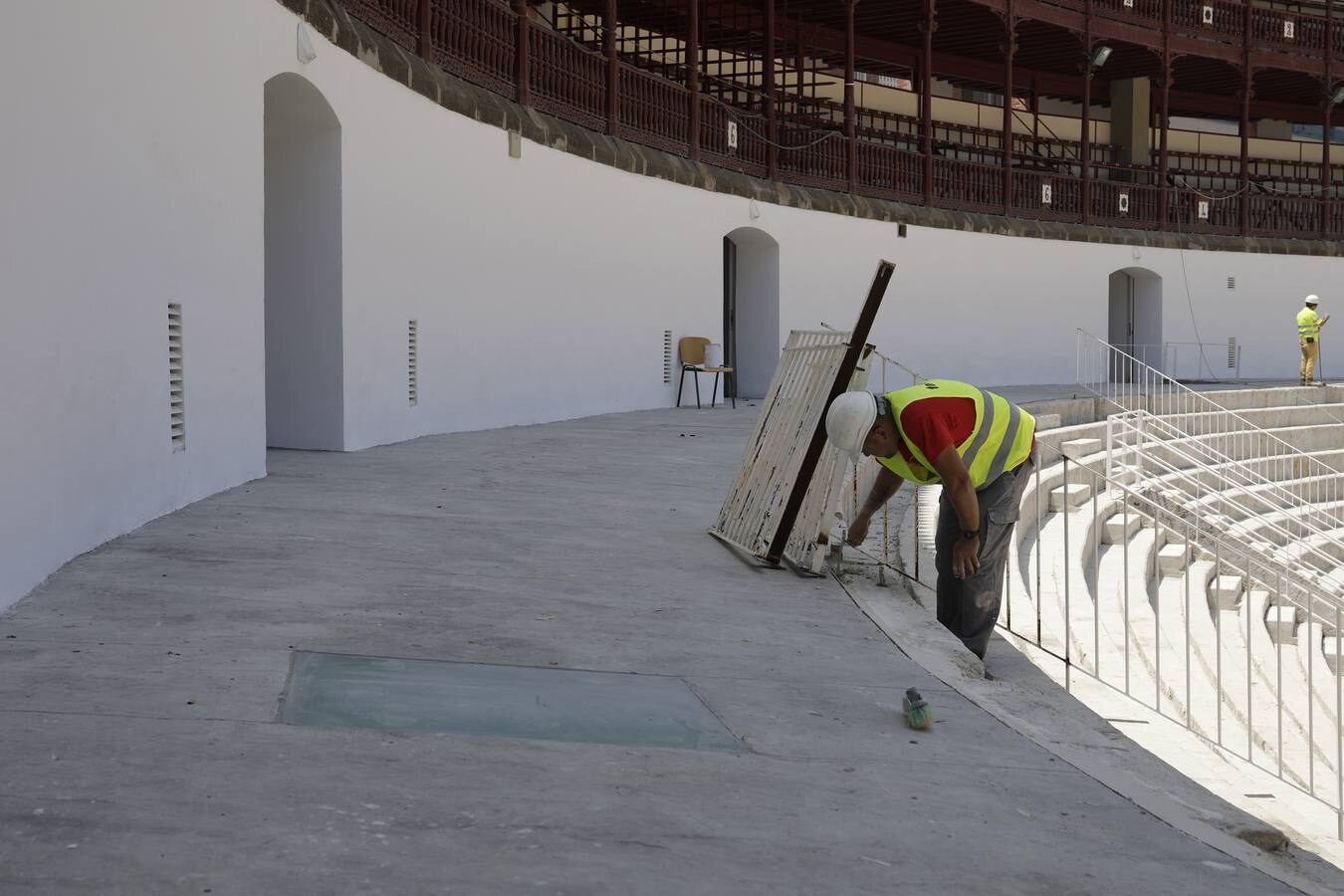 Tras una profunda operación de cirugía arquitectónica, la plaza de toros de La Malagueta luce rejuvenecida