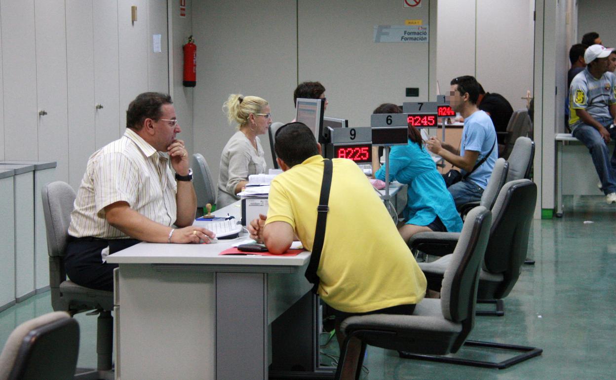 El paro sube en Andalucía en 6.000 personas en el segundo trimestre y se crean 29.700 empleos