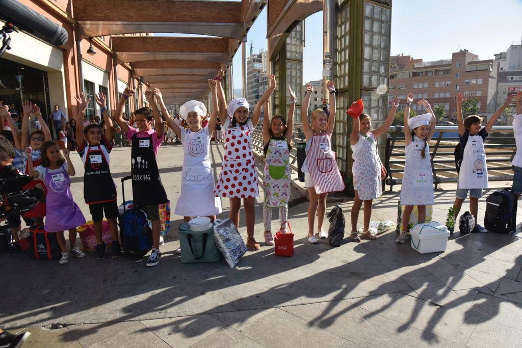 Una selección de los mejores chefs de la zona, entre 8 y 12 años, se enfrentan a una prueba de emplatado en el hotel NH Málaga