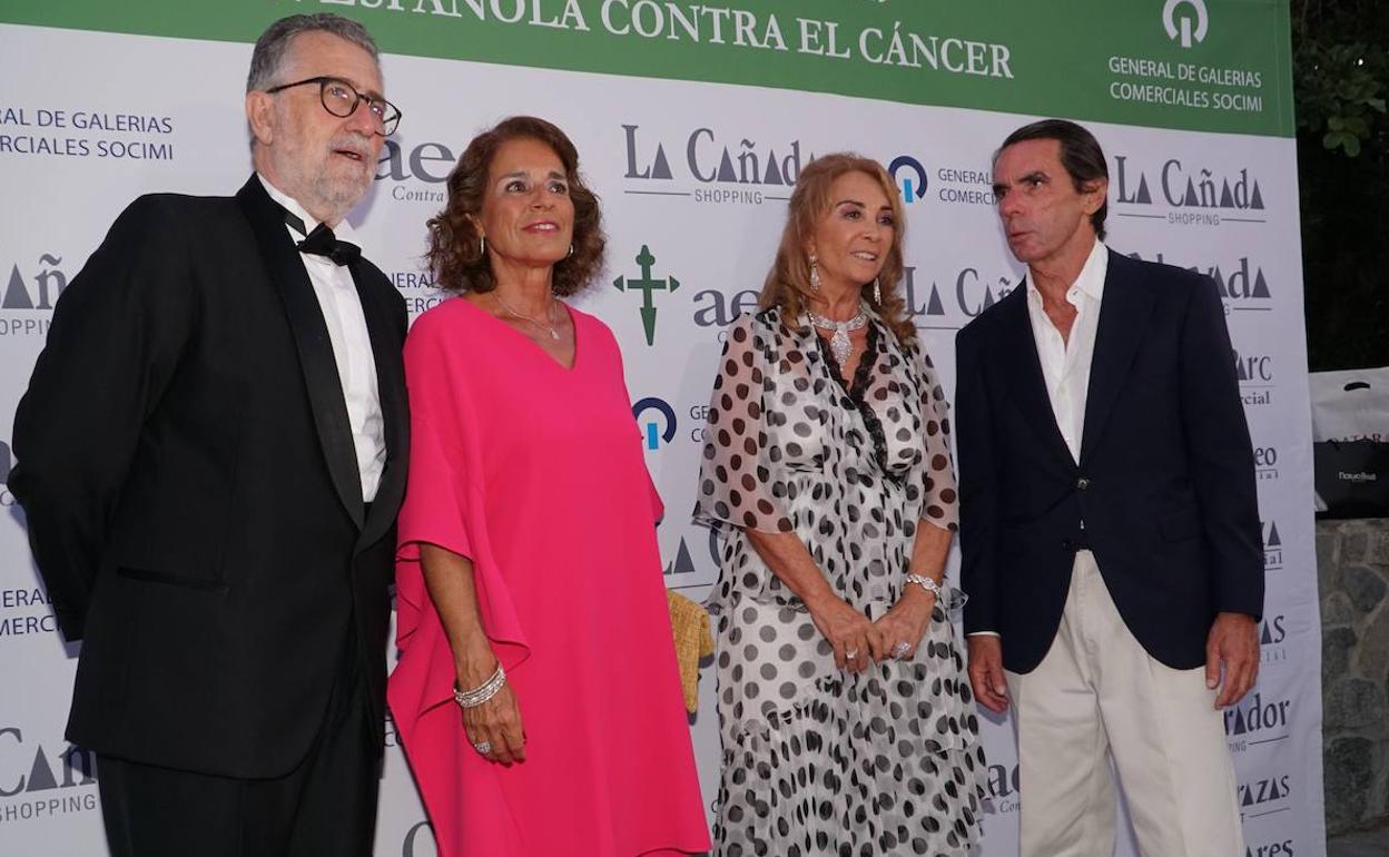 La gala benéfica se celebró en los jardines del Real Club de Golf Guadalmina.