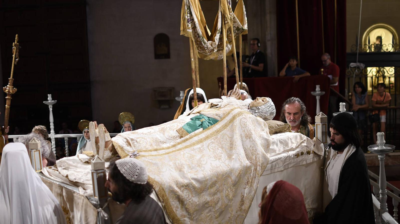 Ensayo general de la obra medieval El Misterio de Elche(Misteri d'Elx) en la Basílica de Santa María de la localidad alicantina de Elche. 