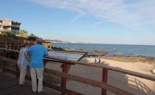 En la zona hay varios carteles que indican los valores biológicos de estas playas.