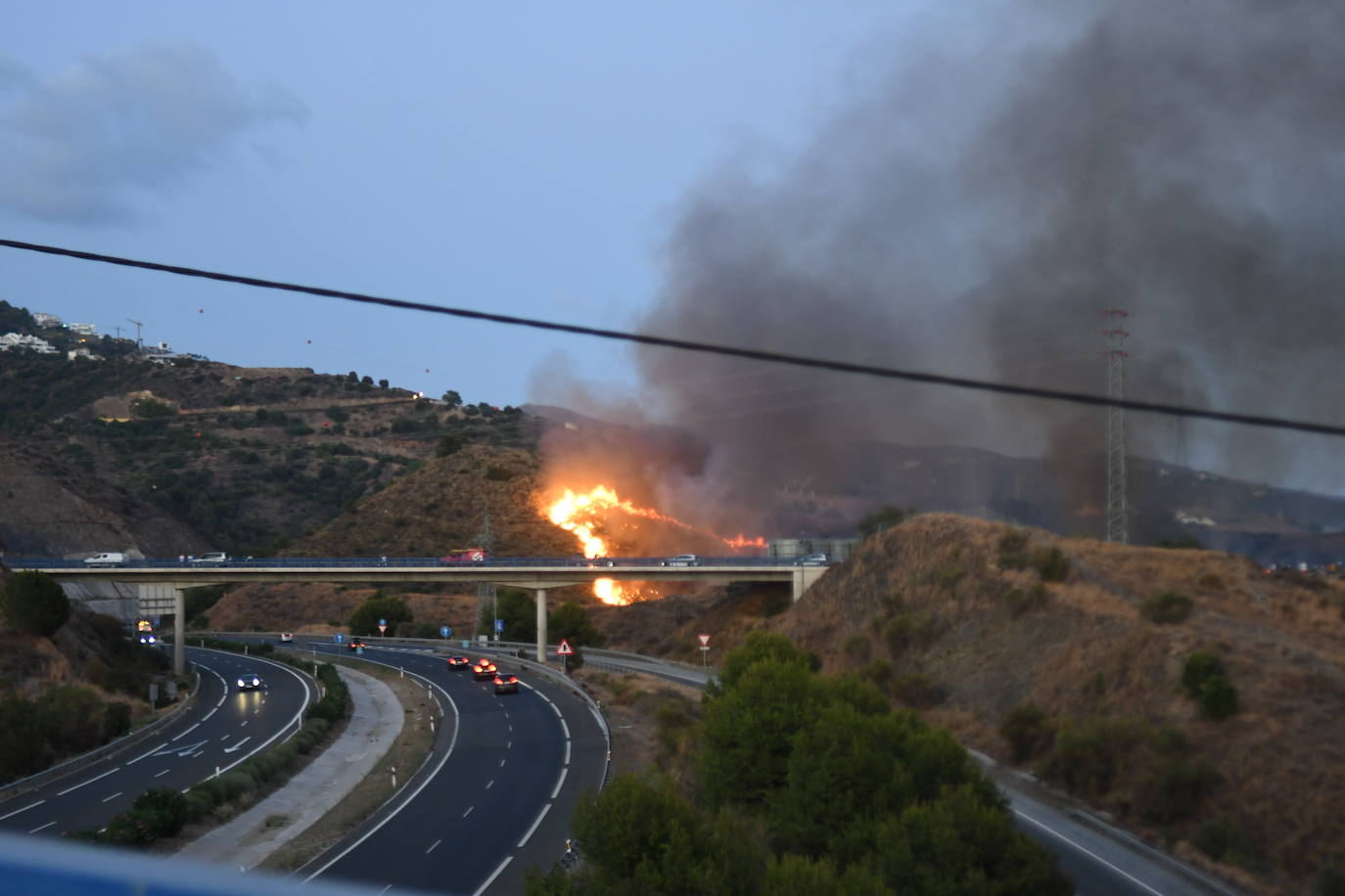 El fuego se originó en la zona conocida como Altos de Marbella. 