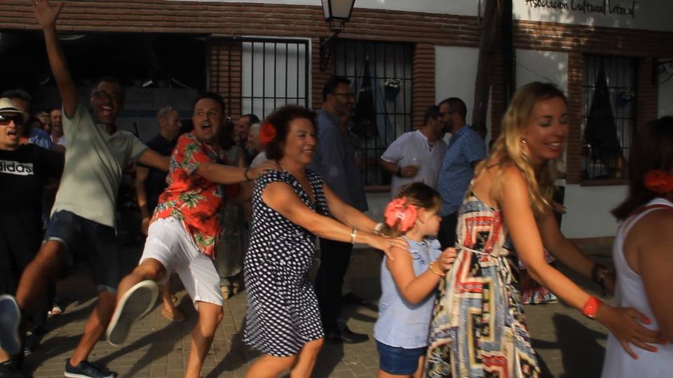 Algunos trajes de flamenca y caballistas el jueves en el Real. 