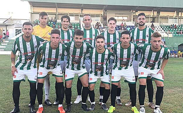 El Antequera, con un once de pretemporada, se dispone a jugar otra fase de ascenso. 