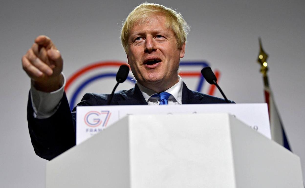 Boris Johnson, durante la rueda de prensa que ha ofrecido durante la cumbre del G7 celebrada en Biarritz 