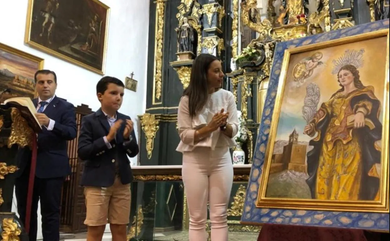 Momento de la presentación del cartel de Santa Eufemia, obra de Jesús Romero.