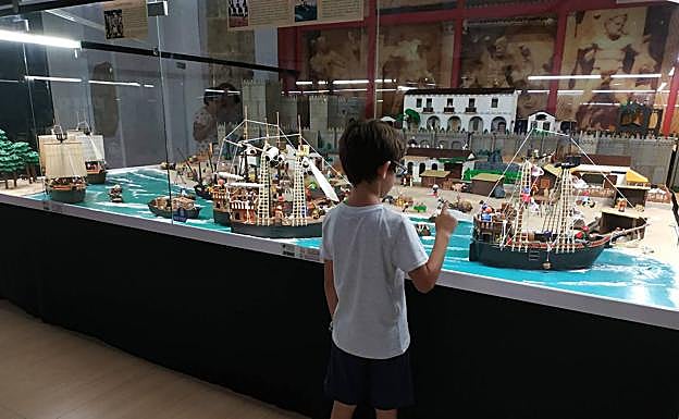 Exposición de Playmobil en el antiguo convento sanluqueño de la Victori.a