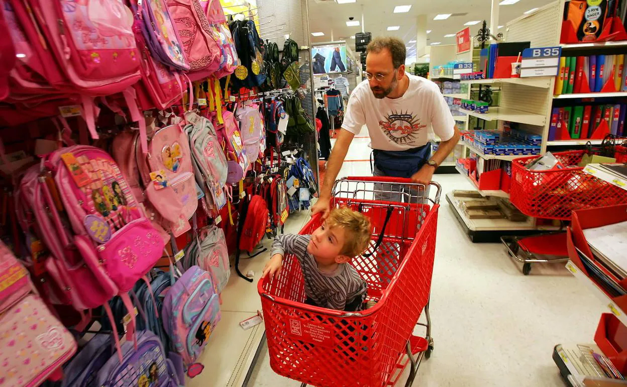 La apertura es la víspera de la vuelta al cole en Primaria. 