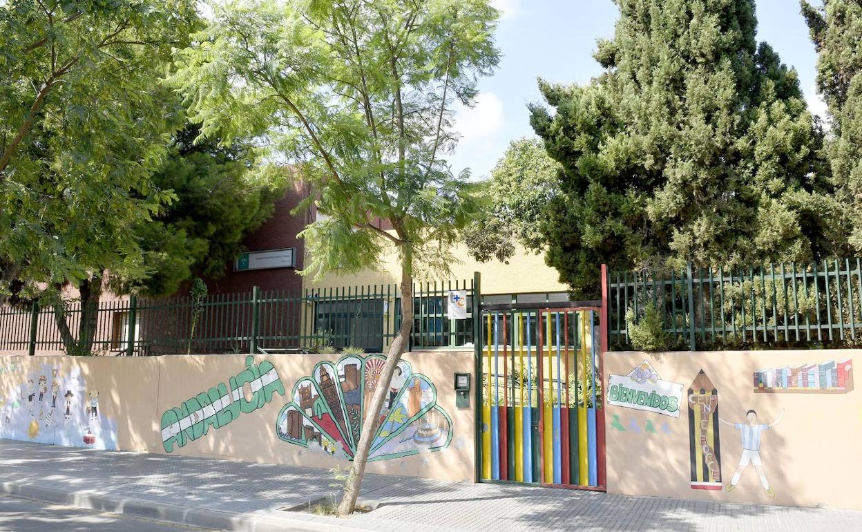 El colegio Intelhorce, clausurado por problemas en la estructura del edificio. 