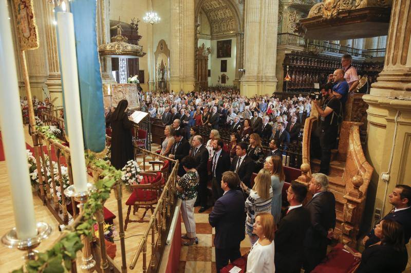 Los malagueños arropan a la Patrona en la misa en la Catedral de Málaga