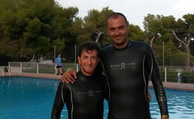 Miguel Lozano, con Pablo Motos durante una demostración para 'El Hormiguero'. 