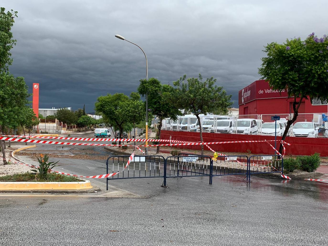 Balsas de agua en el Polígono Guadalhorce.