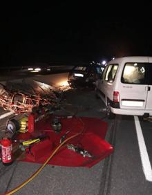 Imagen secundaria 2 - Una fallecida y al menos tres heridos en un aparatoso accidente en Las Pedrizas de Málaga