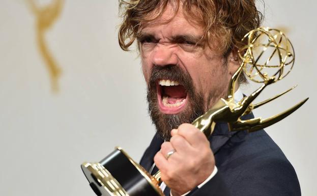 Peter Dinklage, con su emmy.