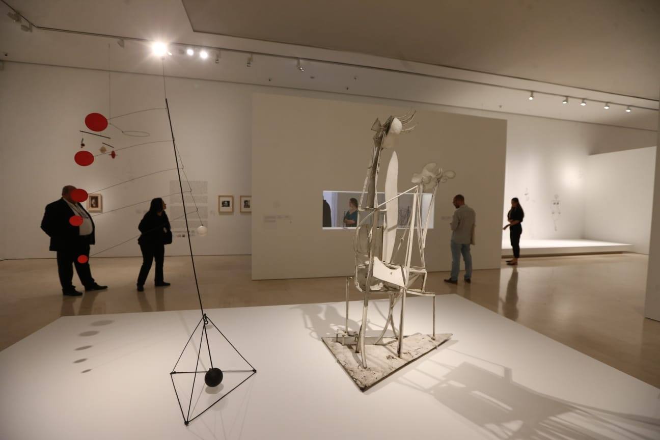 El Museo Picasso de Málaga explora en su nueva exposición temporal, 'Calder-Picasso', los vínculos creativos entre el norteamericano Alexander Calder y el malagueño Pablo Picasso, a través de más de un centenar de obras