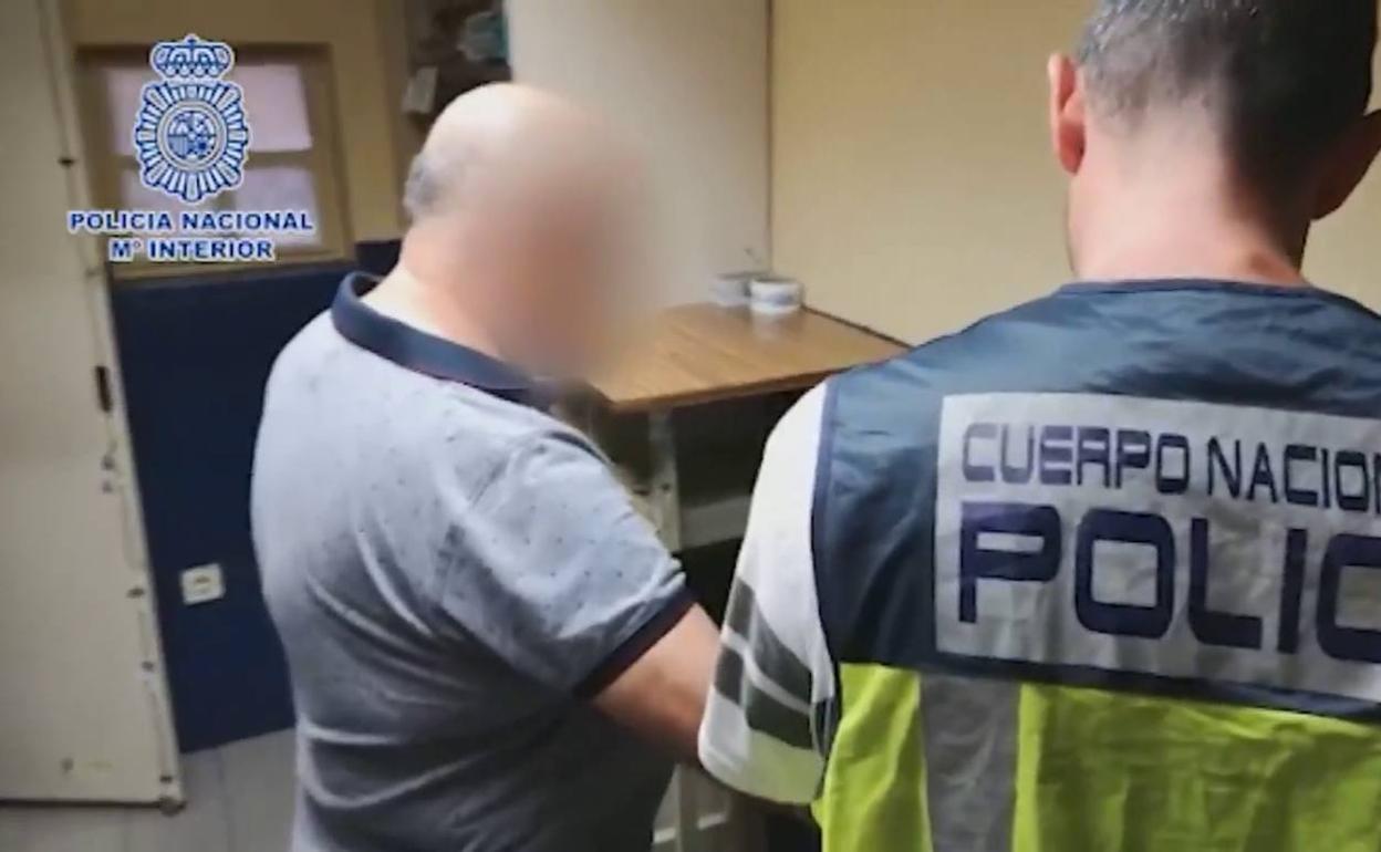 Detenido un sexagenario que robaba a ancianos al salir de bancos o farmacias | diario sur
