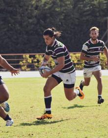 Imagen secundaria 2 - El Marbella aprovecha su madurez para imponerse en el primer derbi malagueño