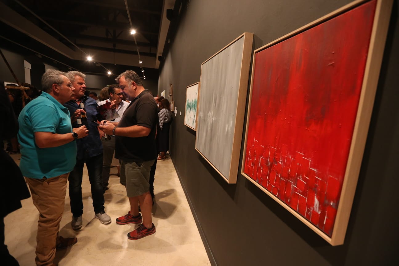 La Sala Italcable abrió sus puertas a esta su primera muestra pictórica
