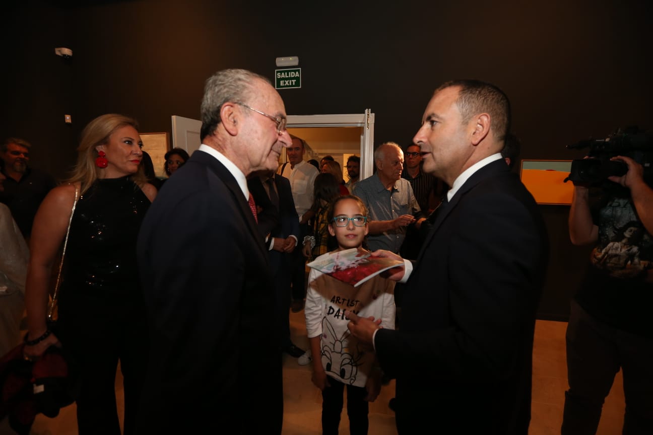 La Sala Italcable abrió sus puertas a esta su primera muestra pictórica