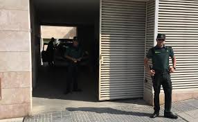 Momento de la llegada de Sergio a los juzgados de Vélez. 