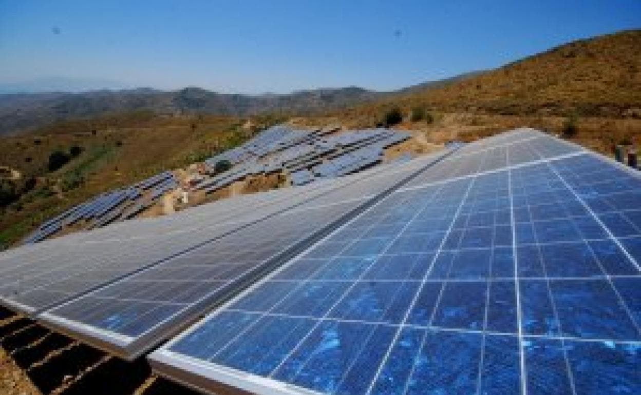 La energía fotovoltaica superará a la eólica en Málaga «en pocos años»