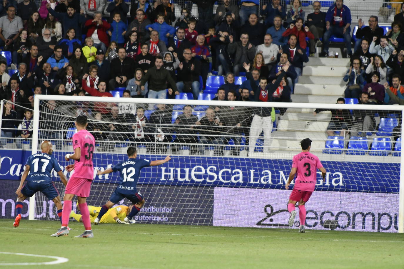 Fotos: Las mejores imágenes del Huesca 2-0 Málaga