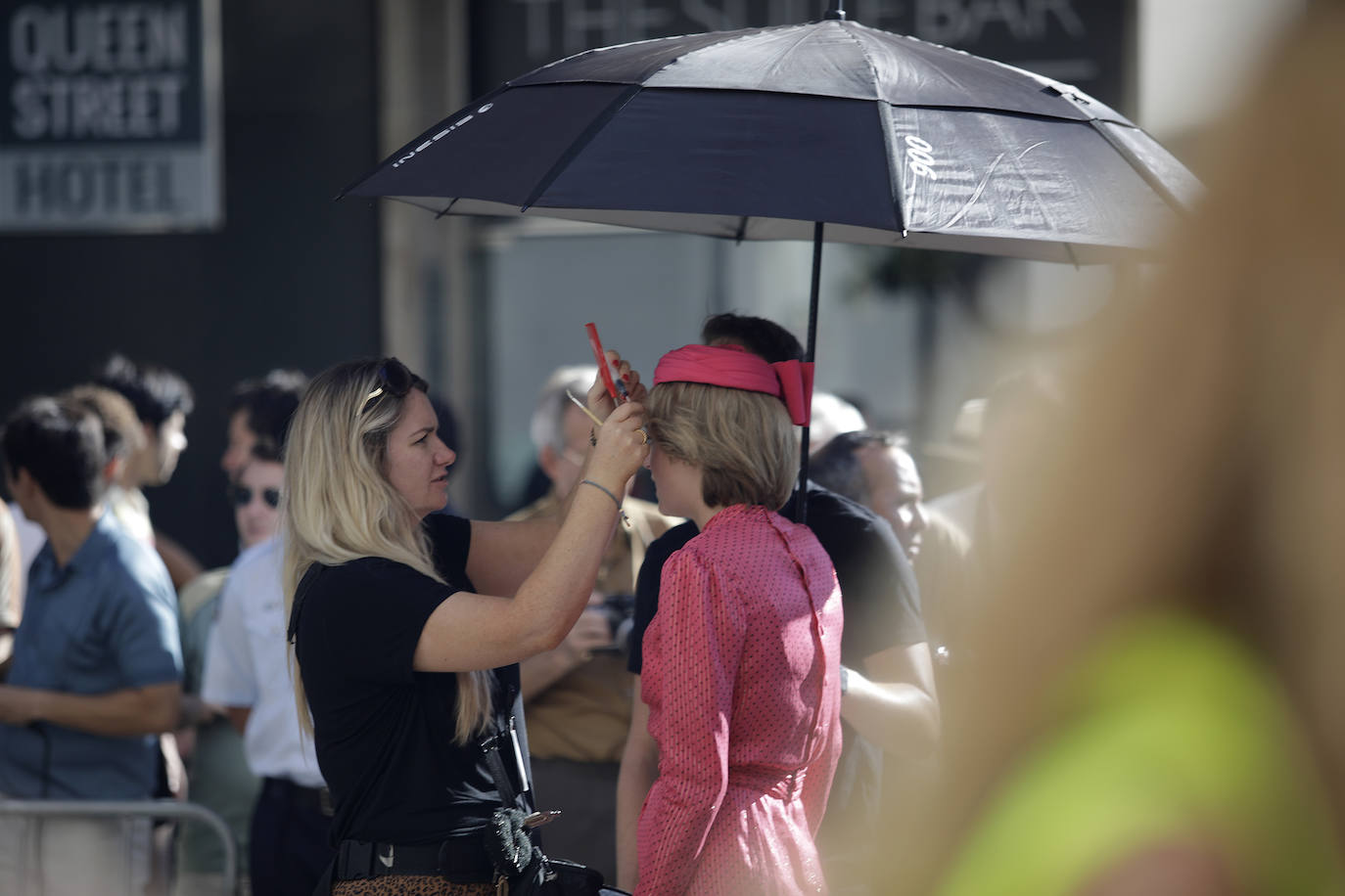 Fotos: El rodaje de &#039;The Crown&#039; por el centro de Málaga, en imágenes