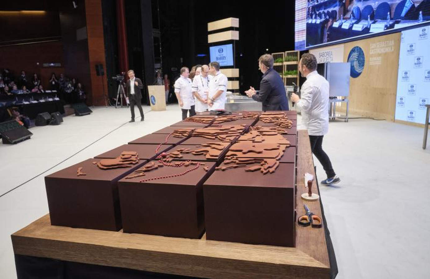 La chef catalana Carme Ruscalleda ha recibido un merecido homenaje durante la inauguración del congreso San Sebastian Gastronomika