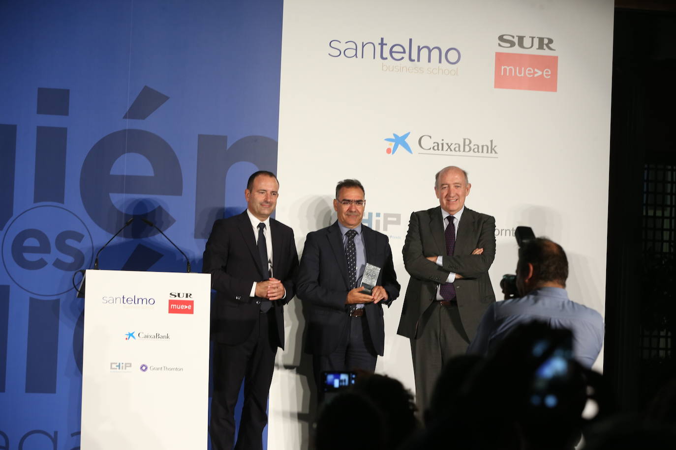 SUR y San Telmo Business School reúnen a empresarios y directivos en la puesta de largo de la publicación