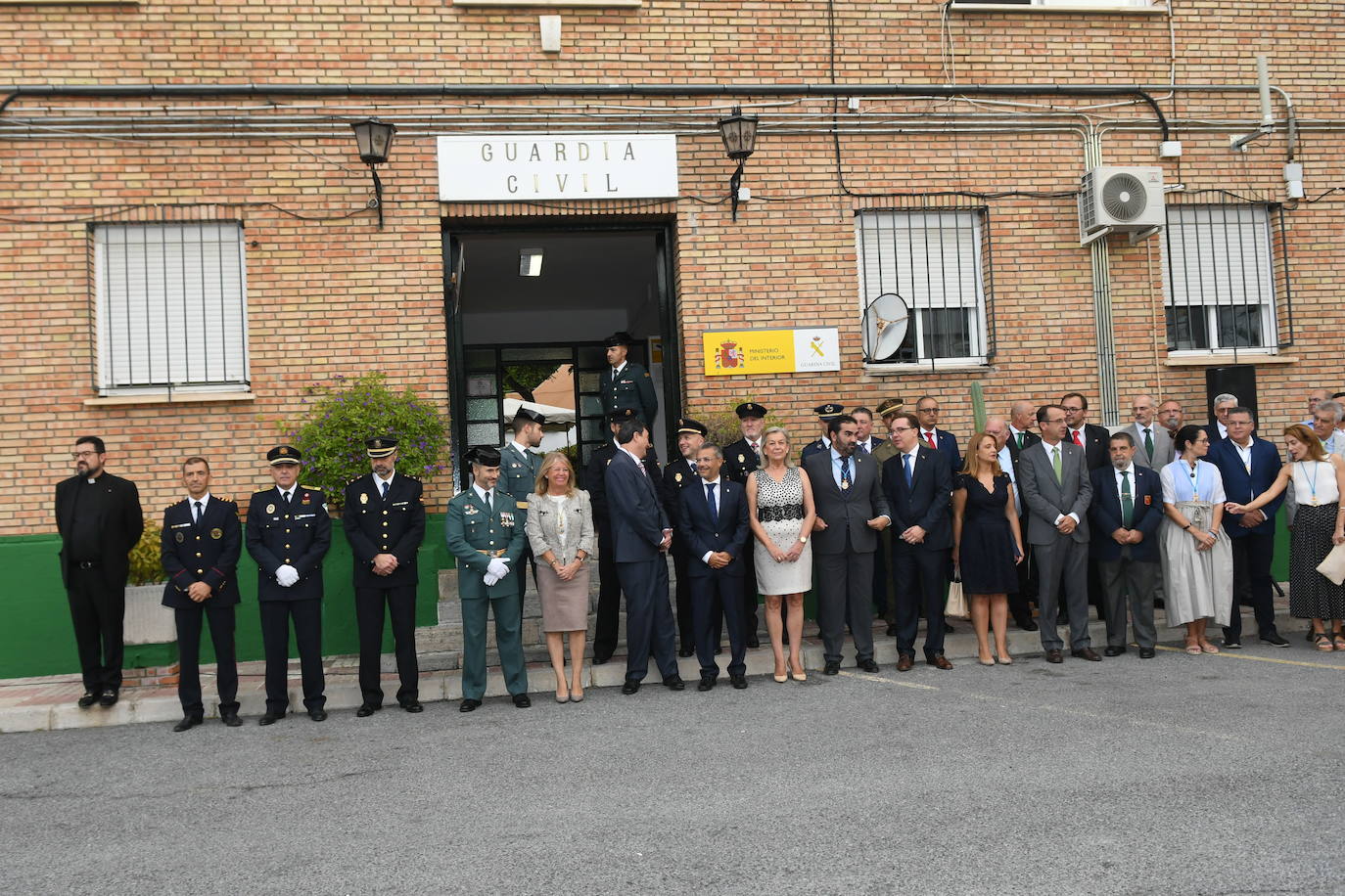 La alcaldesa, Ángeles Muñoz, asiste al acto institucional con motivo de la Festividad del Pilar. 