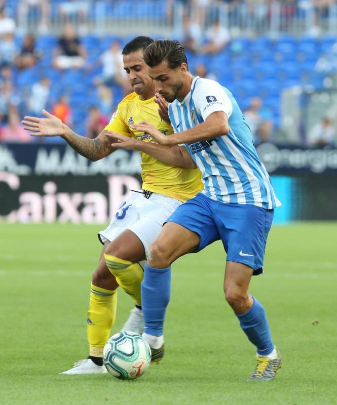 El Málaga volvió a encajar una derrota (1-2). 