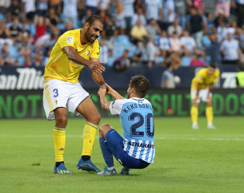 El Málaga volvió a encajar una derrota (1-2). 