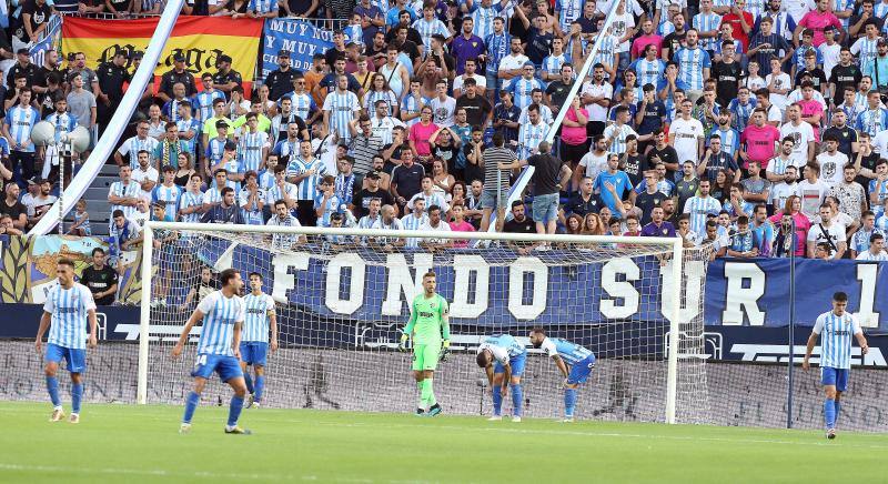 El Málaga volvió a encajar una derrota (1-2). 