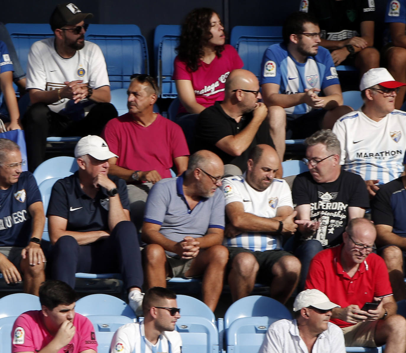 Los aficionados apoyan en La Rosaleda al equipo pese a que volvió a perder