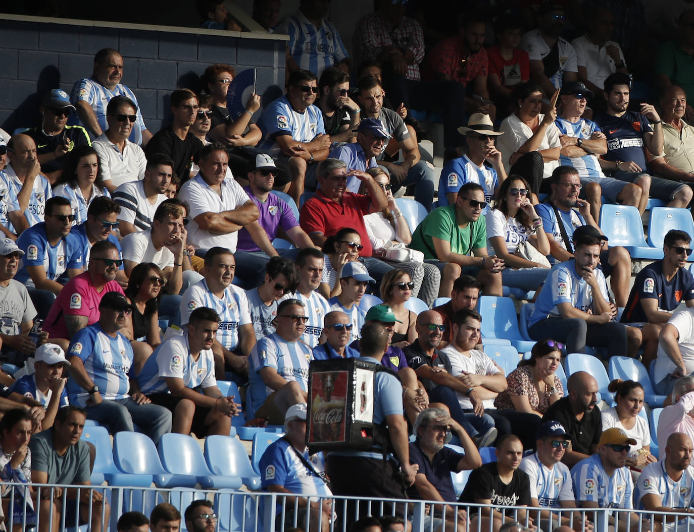 Los aficionados apoyan en La Rosaleda al equipo pese a que volvió a perder