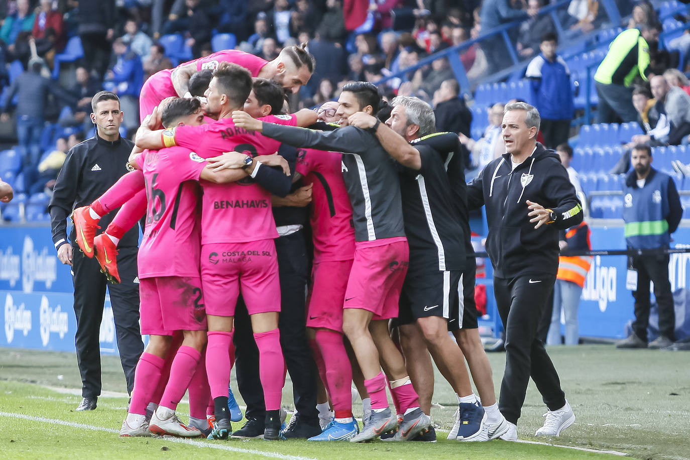 Las mejores imágenes de la victoria del Málaga en Riazor 