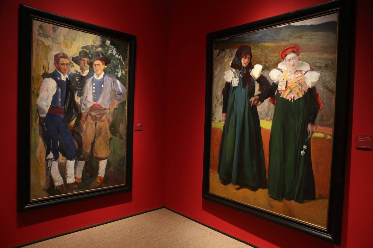 La muestra inaugural duplica el número de obras de la exhibición procedente de Sevilla hasta superar el centenar de piezas. 