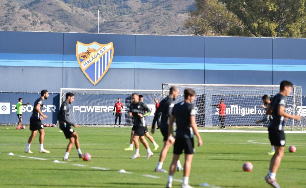 Imagen del entrenamiento del Málaga este miércoles.