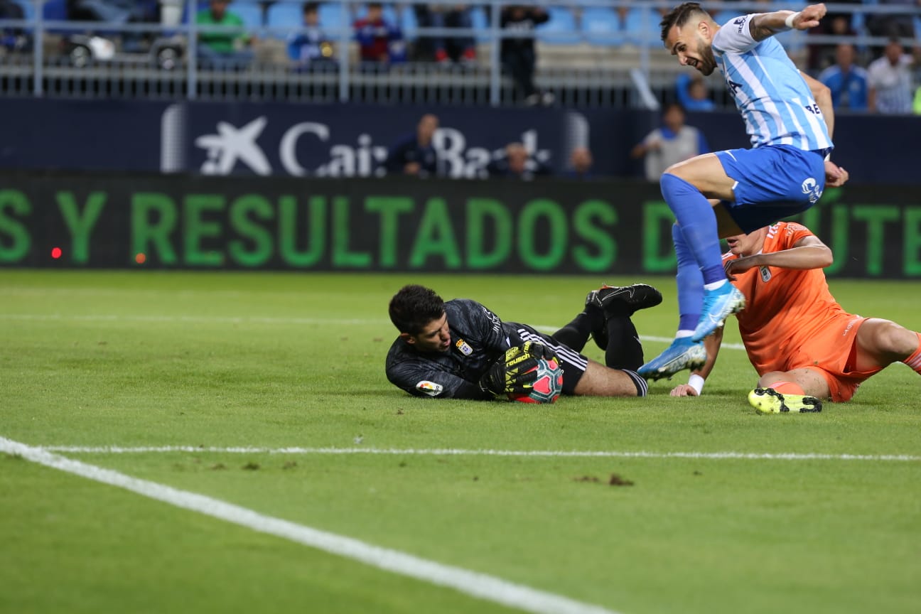 Fotos: Las mejores imágenes del Málaga - Real Oviedo