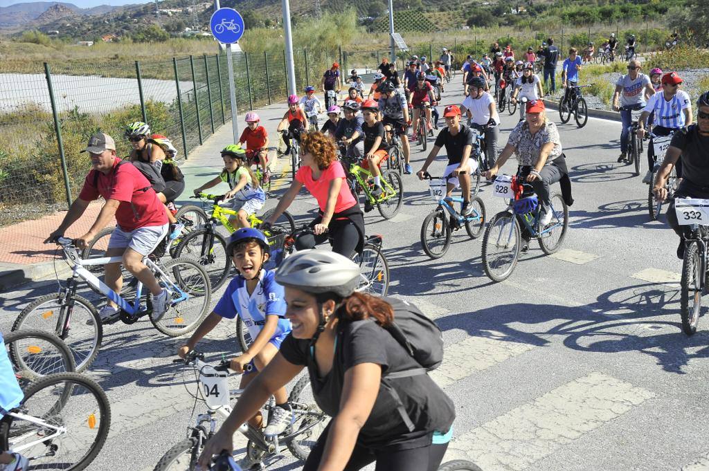 La XV edición de esta prueba se ha afianzado como una jornada lúdica y deportiva dirigida a la generar un clima de convivencia en el distrito 